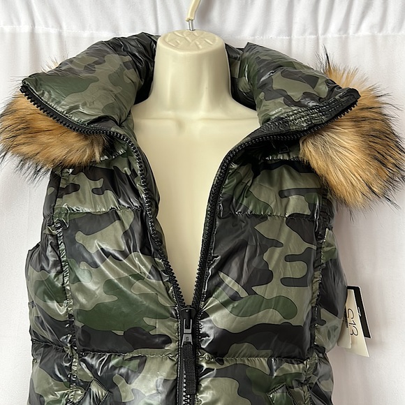 S13 Sexy Camo Green Faux Fur Trimmed Hood Puffer Vest Jacket **Size M**🔥🔥 - Picture 3 of 7